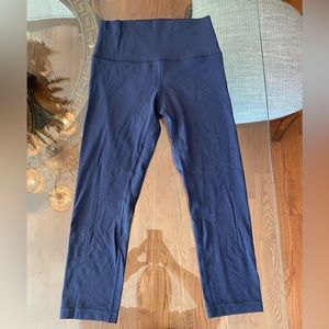 Lululemon Align 25” Navy blue legging size 6